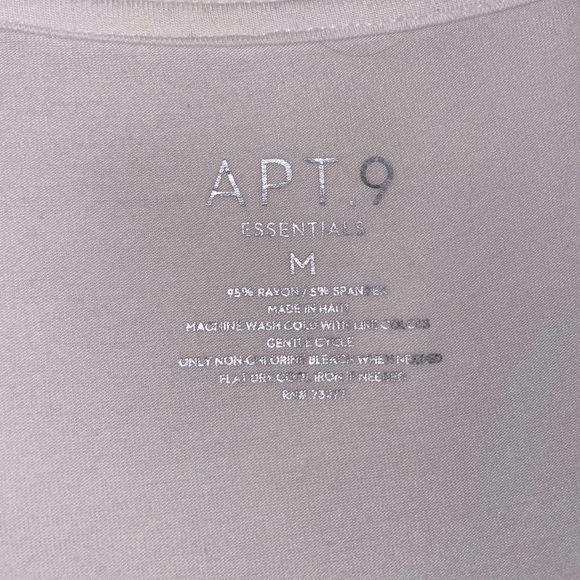 White V-neck T-Shirt - Picture 4 of 4